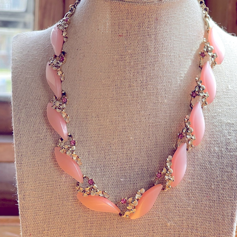 Vintage powder pink theromoset choker necklace with flowers and rhinestones